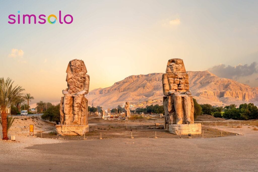 colossi of memnon egypt things to do in egypt