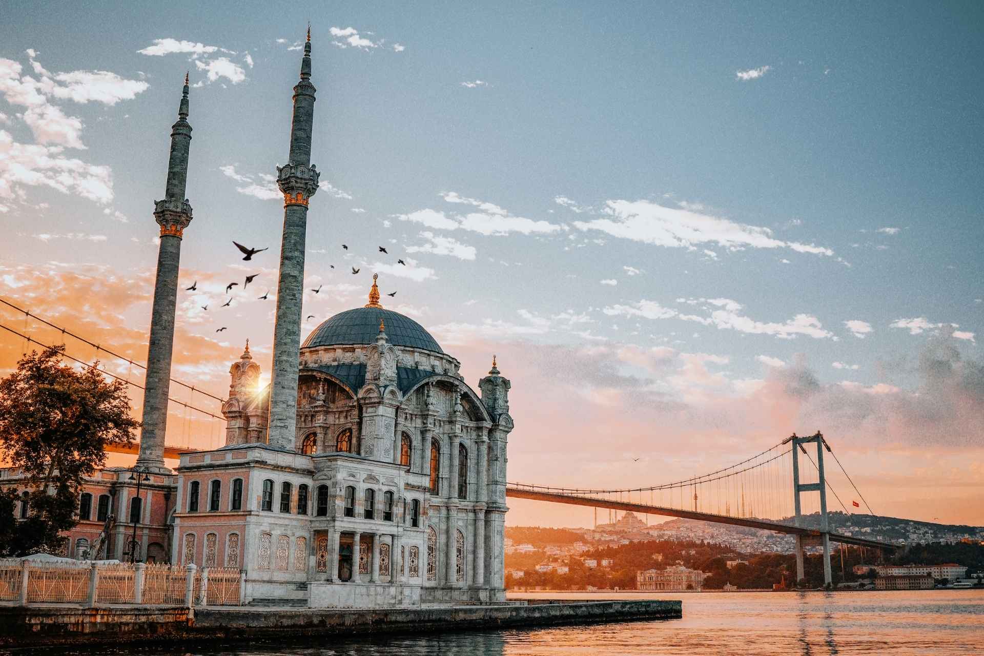 Guide to Getting a Turkey SIM Card for Tourists: Prices, Where to Buy